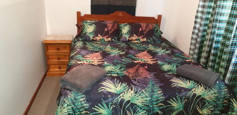 Mermaid Beachside Accommodation - Redcliffe Tourism 1