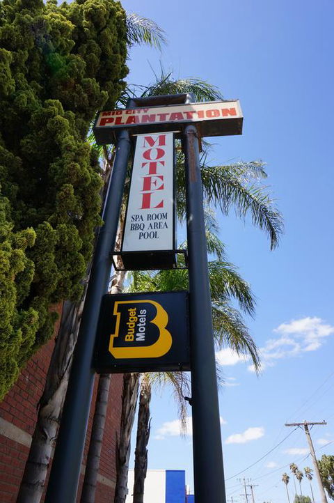 Mid City Plantation Motel - Redcliffe Tourism 3