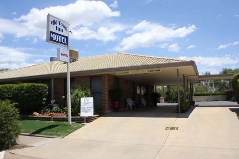 Mid Town Inn Narrabri - Redcliffe Tourism 1