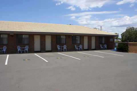 Mid Town Inn Narrabri - Redcliffe Tourism 2