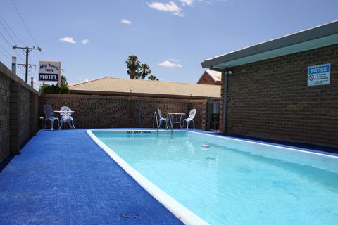 Mid Town Inn Narrabri - Redcliffe Tourism 0