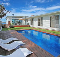 Mitchell 220 - BANNISTERS BEACH HOUSE - Redcliffe Tourism