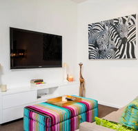 Modern 1 Bedroom Apartment in Richmond - Redcliffe Tourism