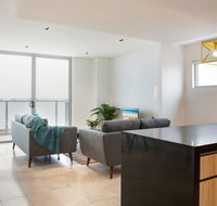 Modern 2 bedroom Apartment in the Heart of Burwood - Redcliffe Tourism