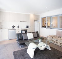 Modern Executive Apartment  Braddon 1BR Wine Wifi Secure Parking Canberra - Redcliffe Tourism