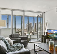 Modern Two Bedroom Apartment in Melbourne CBD - Redcliffe Tourism