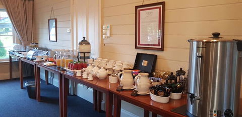 Moore Park Inn - Redcliffe Tourism 1