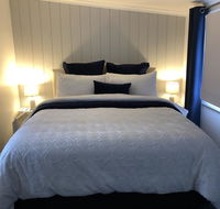 Moore View Cottage - Redcliffe Tourism