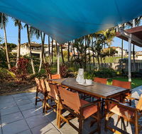 Moorings B Great Holiday property in the heart of town. - Redcliffe Tourism