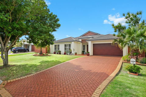 Moreton Place Thornlands - Redcliffe Tourism 3