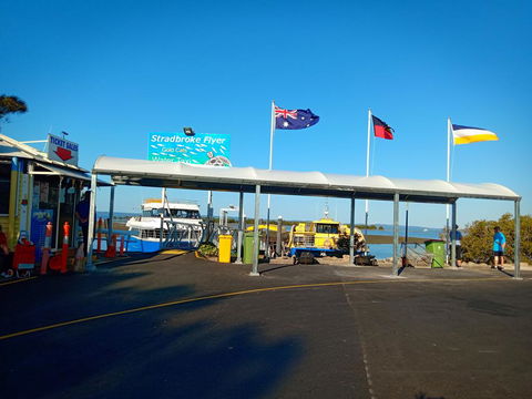 Moreton Place Thornlands - Redcliffe Tourism 2