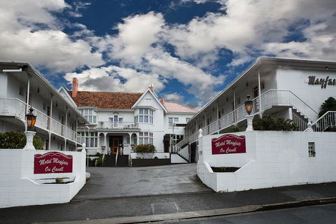 Motel Mayfair On Cavell - Redcliffe Tourism 0