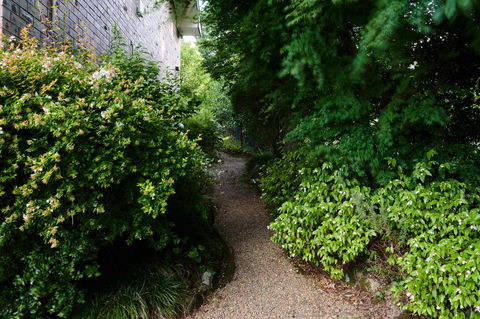 Mountain Sojourn - Redcliffe Tourism 1