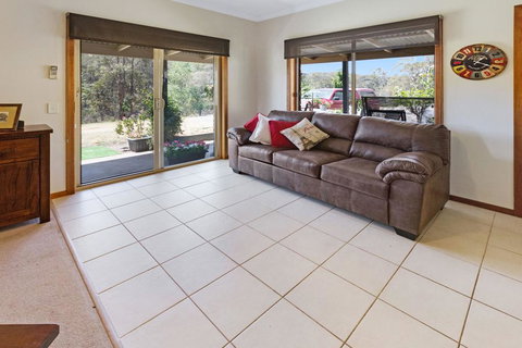 Mt Taylor Country Retreat-15 Minutes To Bairnsdale - Redcliffe Tourism 2