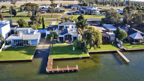 Mulwala 105 - Water Lovers Paradise - Redcliffe Tourism 1