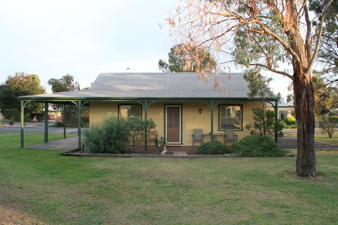 Murray River Resort - Redcliffe Tourism 1