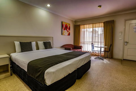Murray Waters Motor Inn & Apartments - Redcliffe Tourism 3