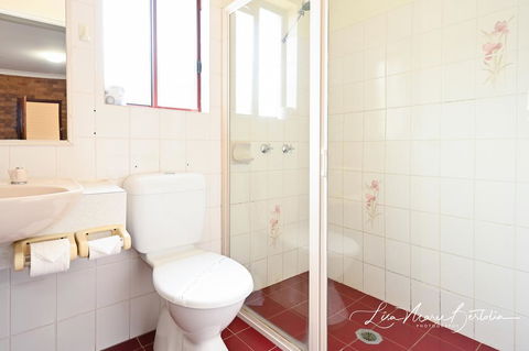 Narrandera Club Motor Inn - Redcliffe Tourism 1