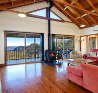 Narrow Neck Lodge - Redcliffe Tourism