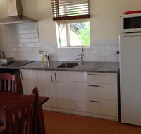 Albany Beachside Accommodation - Redcliffe Tourism