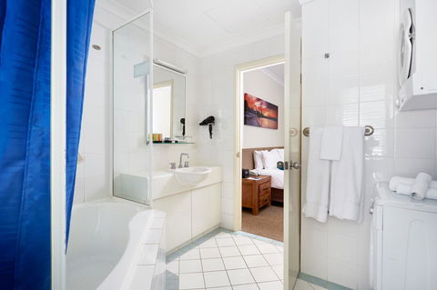 Broadwater Resort Como - Redcliffe Tourism 9