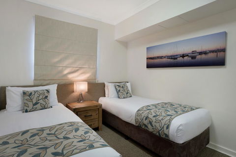 Broadwater Resort Como - Redcliffe Tourism 2