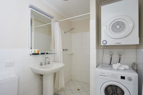 Broadwater Resort Como - Redcliffe Tourism 8