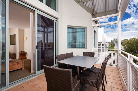 Broadwater Resort Como - Redcliffe Tourism 23