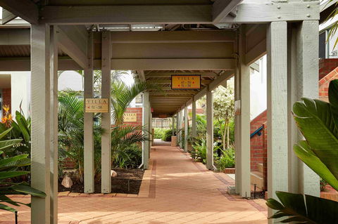 Broadwater Resort Como - Redcliffe Tourism 25