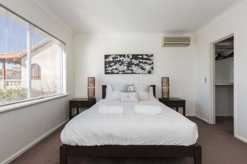 Cottesloe Beach House II - Redcliffe Tourism 27