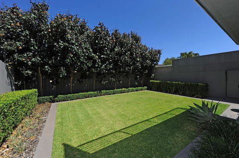 Cottesloe Beach House II - Redcliffe Tourism 24