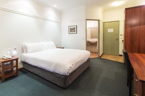 Stay Margaret River - Redcliffe Tourism 17