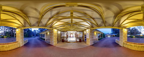 Stay Margaret River - Redcliffe Tourism 14