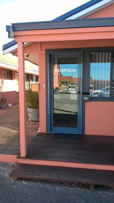 Albany Apartments - Redcliffe Tourism 17