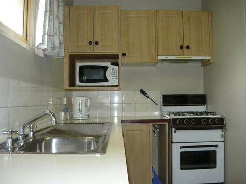 Albany Apartments - Redcliffe Tourism 10