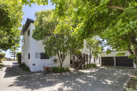 Cottesloe Bel-Air Apartment - Redcliffe Tourism 15