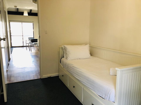 Seashore Memories - Sleeps 3 - Redcliffe Tourism 5