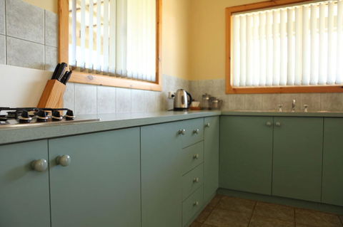 Riverside Retreat Chalets, Walpole - Redcliffe Tourism 11
