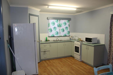 Jbay Beach Shack - Redcliffe Tourism 8