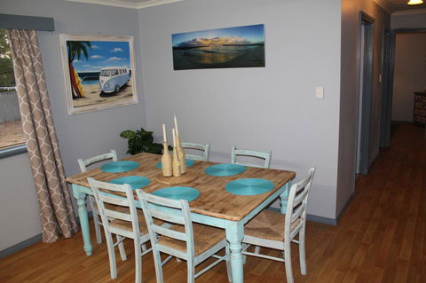 Jbay Beach Shack - Redcliffe Tourism 11