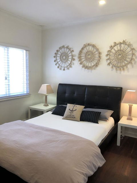 Inglewood Comfort - Redcliffe Tourism 4