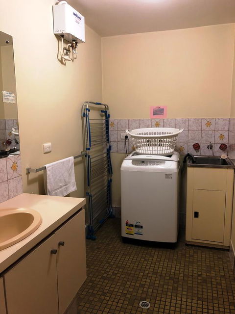 West Beach Lagoon 208 â€“ Great Value! - Redcliffe Tourism 13