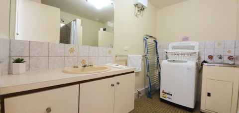 West Beach Lagoon 208 â€“ Great Value! - Redcliffe Tourism 8