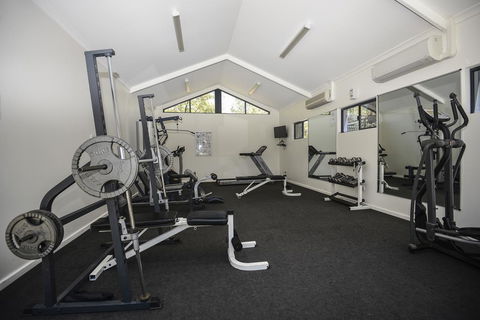 Leeuwin Apartments - Redcliffe Tourism 2