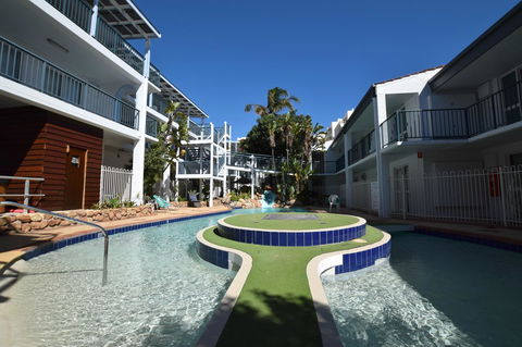 West Beach Lagoon 204 â€“ Ground Floor - Redcliffe Tourism 17