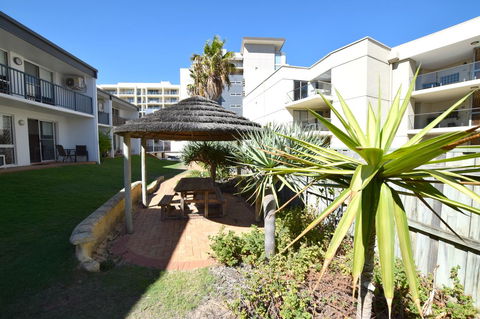 West Beach Lagoon 204 â€“ Ground Floor - Redcliffe Tourism 16