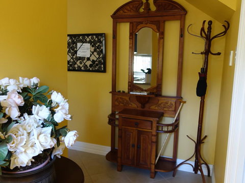 The Blacksmiths Cottage - Redcliffe Tourism 17