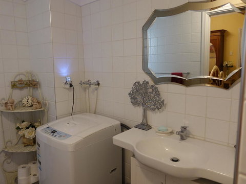 The Blacksmiths Cottage - Redcliffe Tourism 29