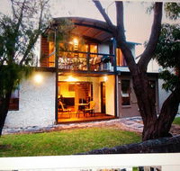 Dunsborough Luxury Villa - Redcliffe Tourism