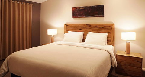 Central Avenue Apartments - Redcliffe Tourism 9
